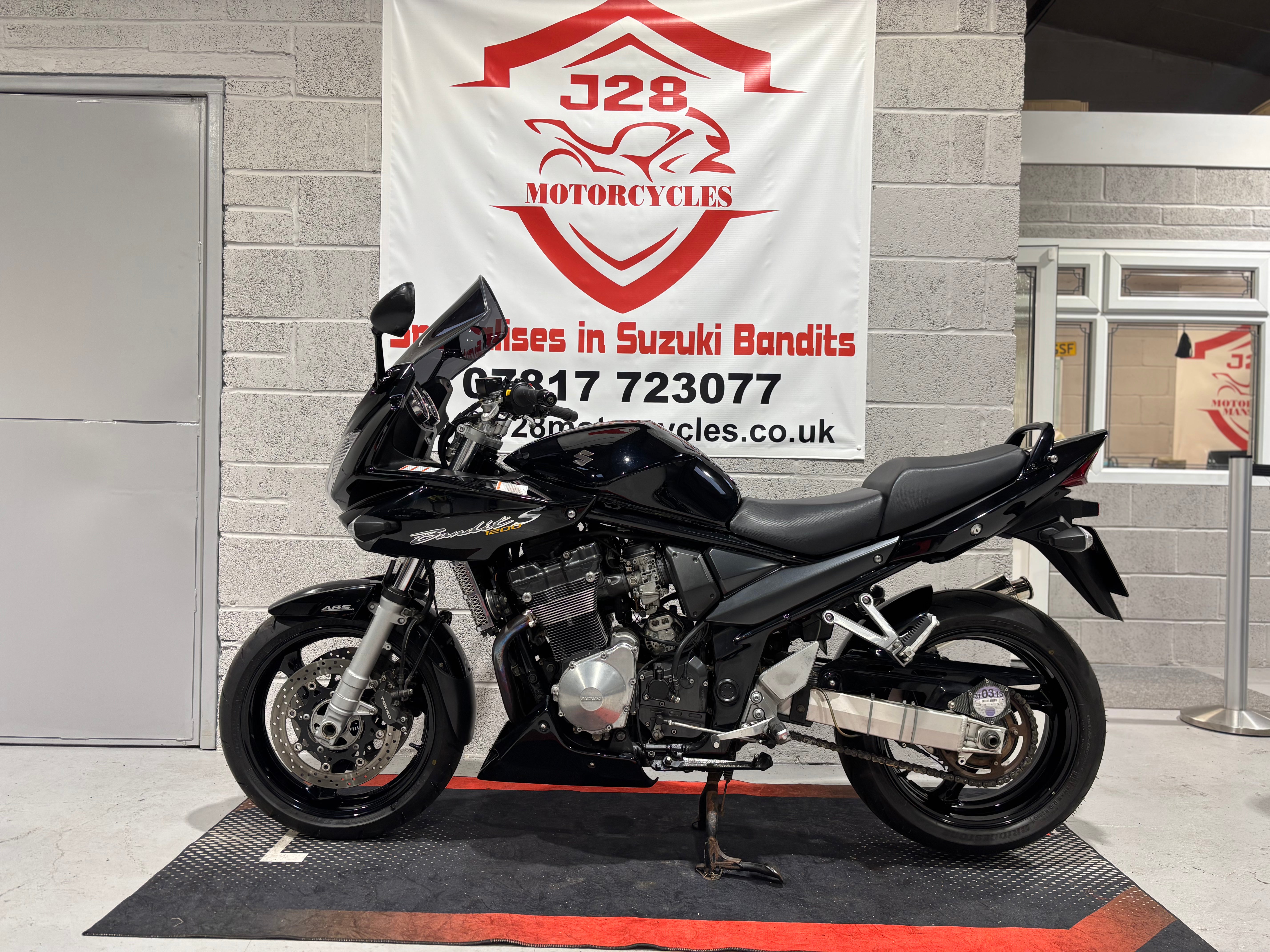 Suzuki Bandit 1200 – J28 Motorcycles